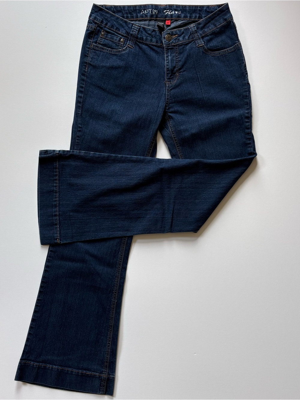 Apt. 9 Vintage Womens 6 Regular Flare Jeans Stretch Medium Dark Wash